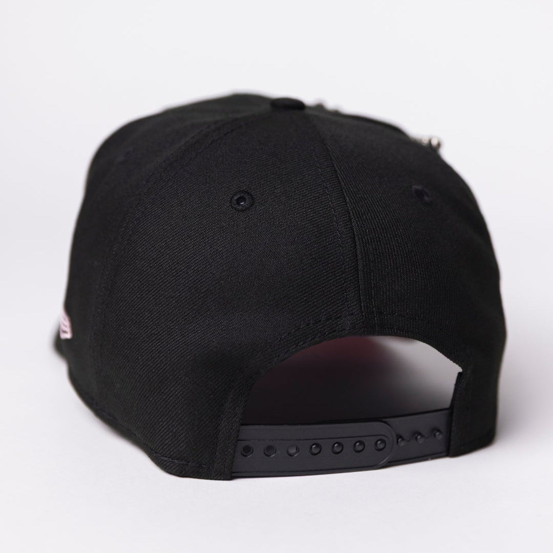 NEW ERA EXCLUSIVE 9FIFTY BLACK CHICAGO WHITE SOX SNAPBACK W/ 2005 WORLD SERIES SIDE PATCH