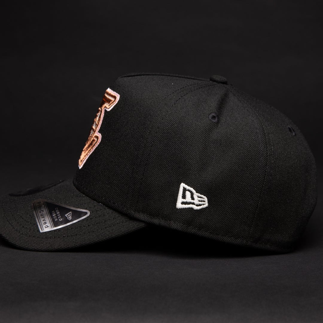NEW ERA 9FIFTY A-FRAME BLACK LOS ANGELES LAKERS SNAPBACK W/ 17X CHAMPS SIDE PATCH