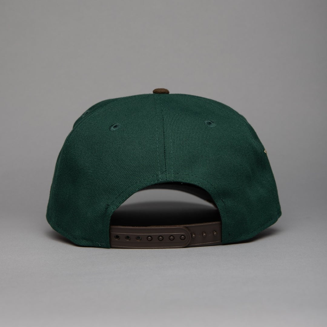 NEW ERA 9FIFTY A-FRAME FOREST GREEN/BROWN NEW YORK YANKEES W/ ROSES + 2000 WORLD SERIES SIDE PATCH
