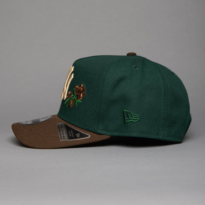 NEW ERA 9FIFTY A-FRAME FOREST GREEN/BROWN NEW YORK YANKEES W/ ROSES + 2000 WORLD SERIES SIDE PATCH