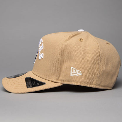 NEW ERA 9FIFTY A-FRAME LIGHT KHAKI LAS VEGAS RAIDERS SNAPBACK W/ 60TH ANNIVERSARY SIDE PATCH