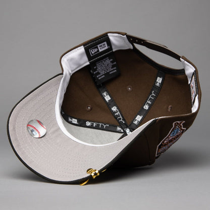 NEW ERA 9FIFTY A-FRAME BROWN/BLACK ARIZONA DIAMONDBACKS SNAPBACK W/ 1998 INAUGURAL SEASON SIDE PATCH