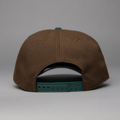 NEW ERA 9FIFTY A-FRAME BROWN/PINE GREEN NEW YORK YANKEES SNAPBACK W/ 1996 WORLD SERIES SIDE PATCH