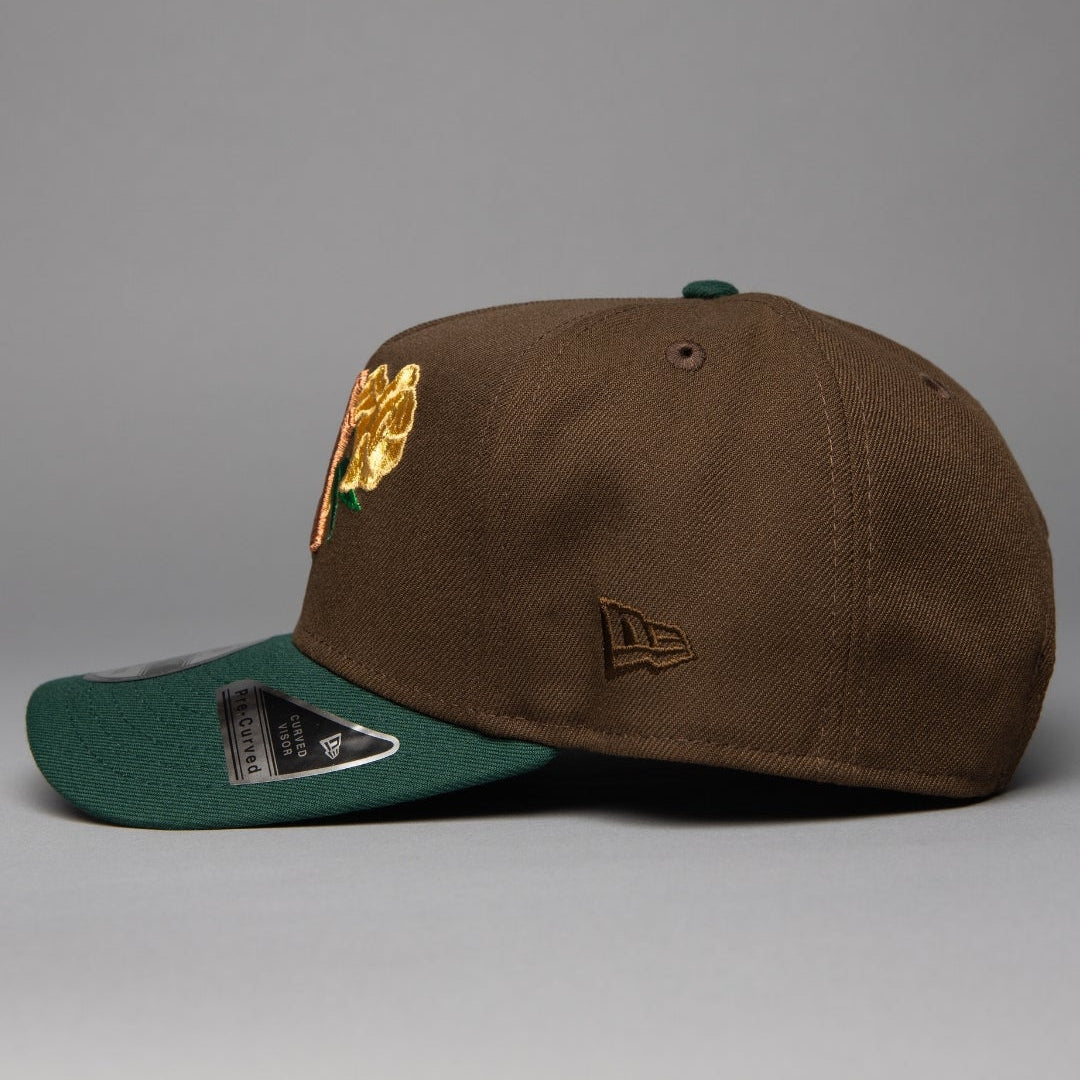 NEW ERA 9FIFTY A-FRAME BROWN/PINE GREEN NEW YORK YANKEES SNAPBACK W/ 1996 WORLD SERIES SIDE PATCH