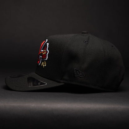 NEW ERA 9FIFTY A-FRAME BLACK ATLANTA BRAVES SNAPBACK W/ MASCOT SIDE PATCH