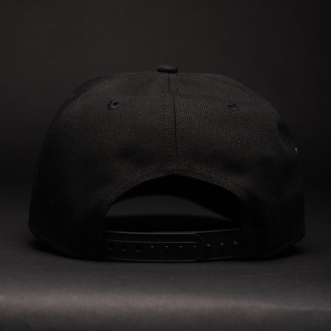 NEW ERA 9FIFTY A-FRAME BLACK NEW YORK YANKEES SNAPBACK W/ 2000 WORLD SERIES SIDE PATCH