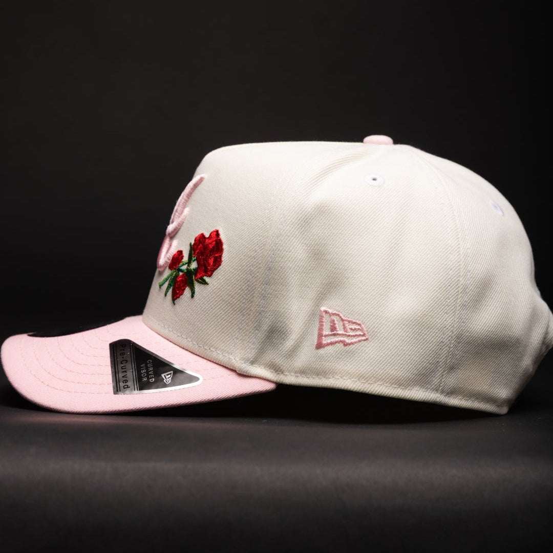 NEW ERA 9FIFTY A-FRAME CHROME/PINK ATLANTA BRAVES W/ ROSES + 1999 WORLD SERIES SIDE PATCH