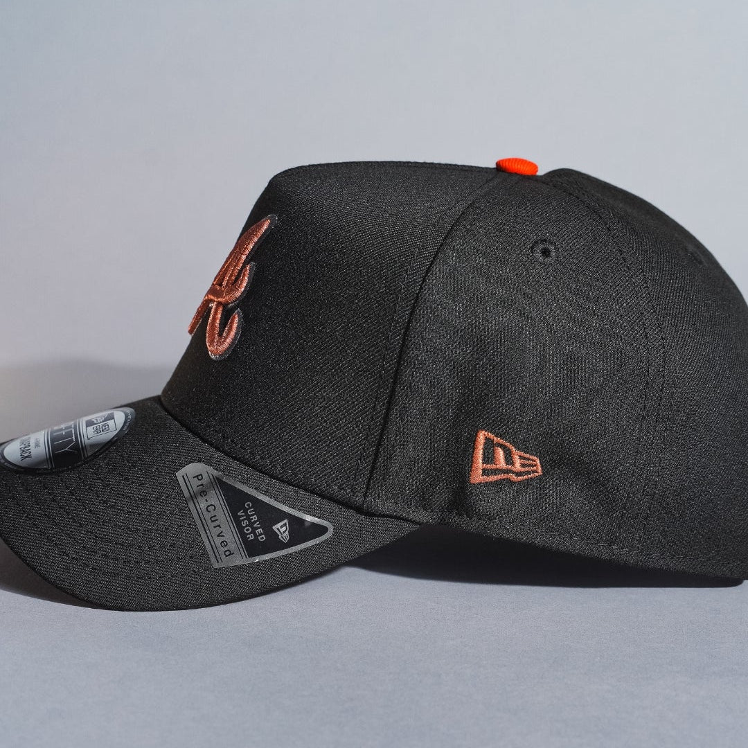 NEW ERA 9FIFTY A-FRAME BLACK ATLANTA BRAVES SNAPBACK W/ TURNER FIELD SIDE PATCH