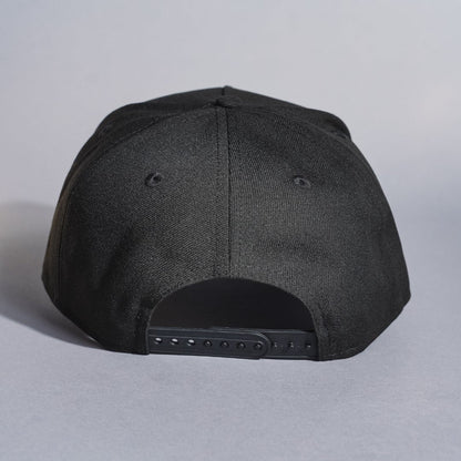 NEW ERA 9FIFTY A-FRAME BLACKED OUT TORONTO BLUE JAYS SNAPBACK W/ 30TH ANNIVERSARY SIDE PATCH