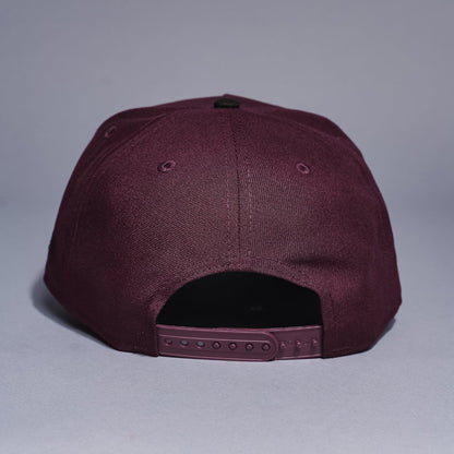 NEW ERA 9FIFTY A-FRAME BURGUNDY/BLACK CHICAGO WHITE SOX SNAPBACK W/ COMISKEY PARK SIDE PATCH