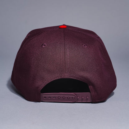 NEW ERA 9FIFTY A-FRAME BURGUNDY/BLACK ATLANTA BRAVES SNAPBACK W/ 1999 WORLD SERIES SIDE PATCH