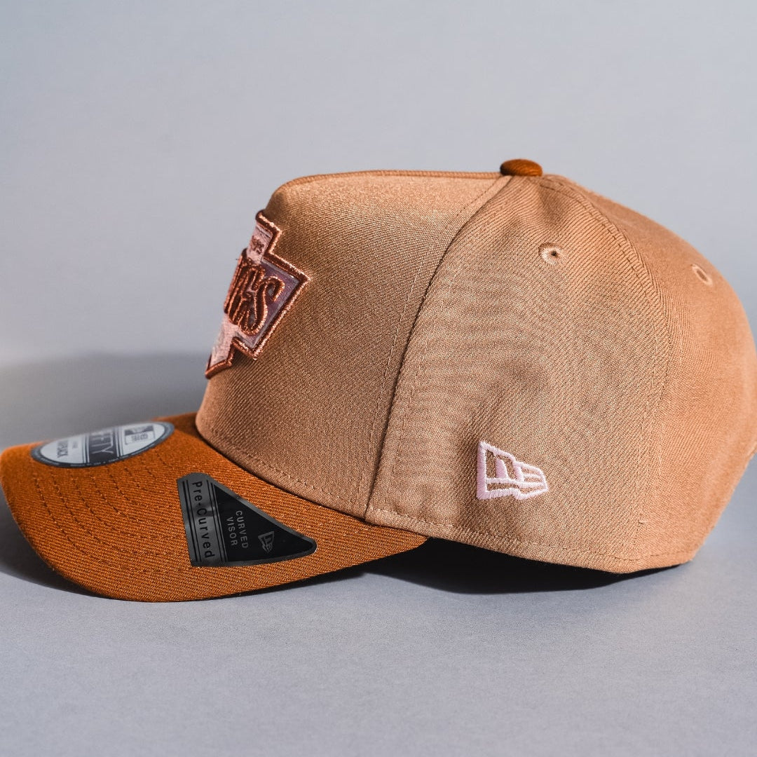 NEW ERA 9FIFTY A-FRAME BEIGE/KHAKI LOS ANGELES KINGS SNAPBACK W/ 25TH ANNIVERARY SIDE PATCH