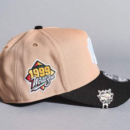 NEW ERA 9FIFTY A-FRAME LIGHT KHAKI/BLACK NEW YORK YANKEES SNAPBACK W/ 1999 WORLD SERIES SIDE PATCH