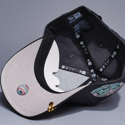 NEW ERA 9FIFTY A-FRAME DARK GREY/BLACK ATLANTA BRAVES SNAPBACK W/ 2017 INAUGURAL SEASON SIDE PATCH