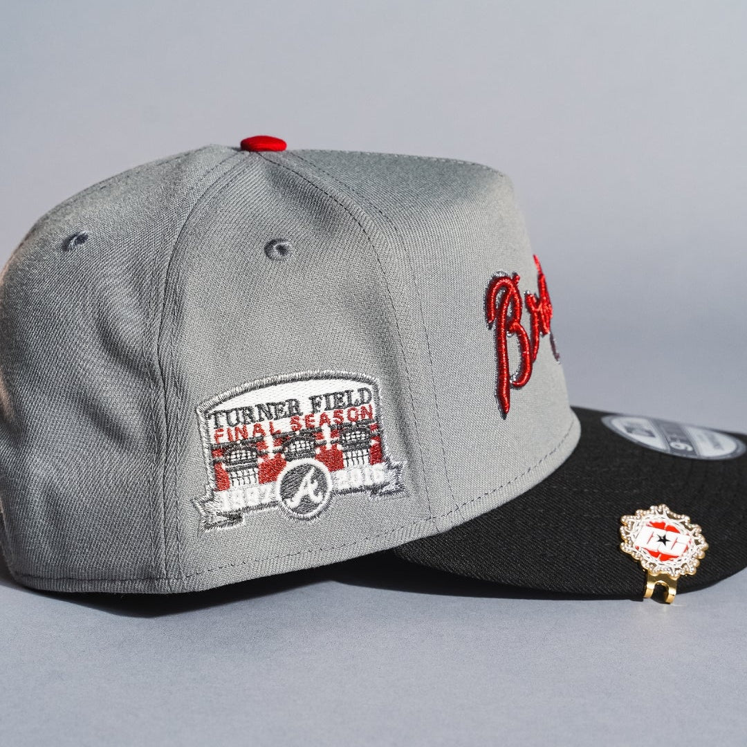 NEW ERA 9FIFTY A-FRAME GREY/BLACK ATLANTA BRAVES SCRIPT SNAPBACK W/ TURNER FIELD SIDE PATCH