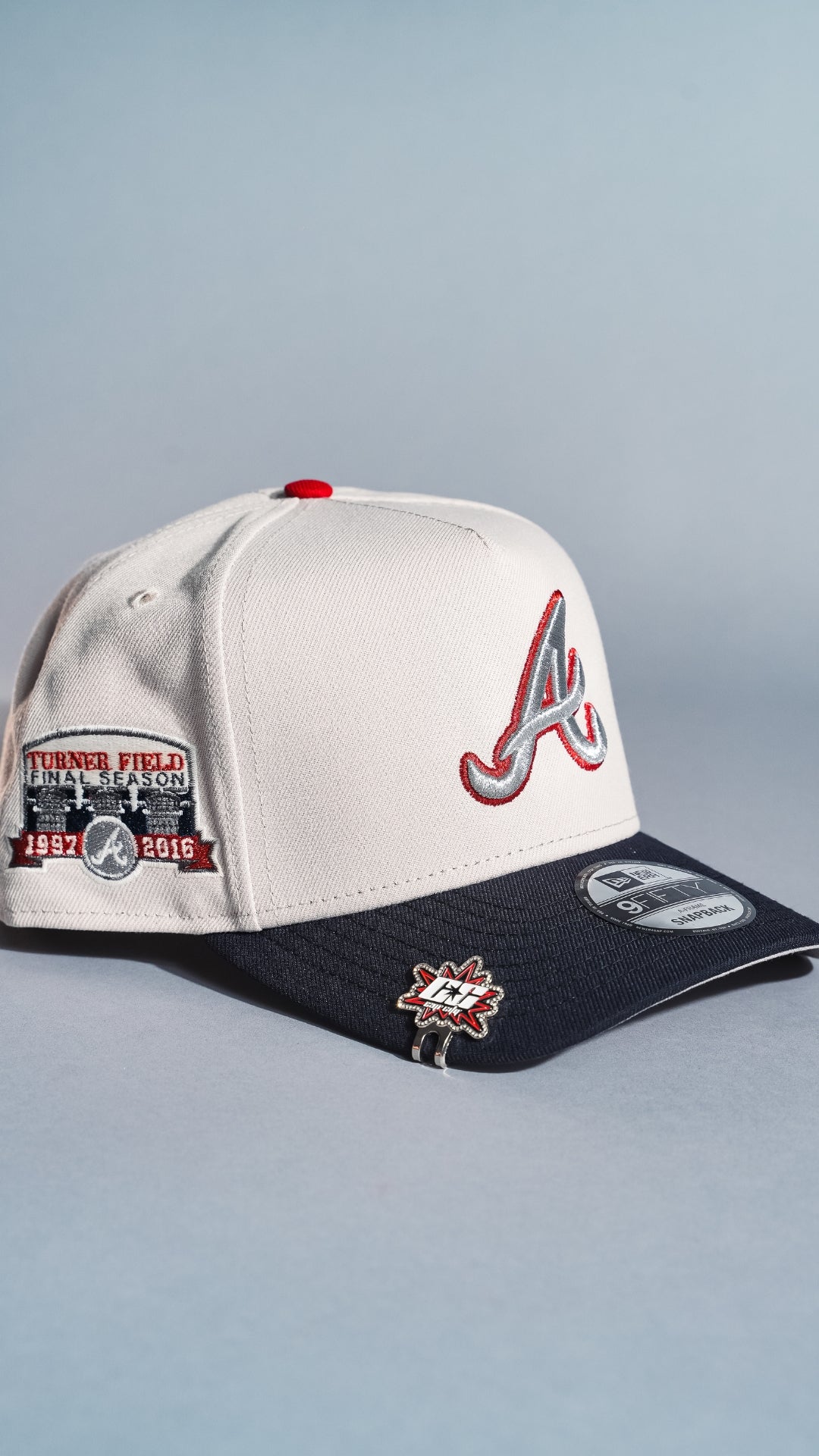 NEW ERA 9FIFTY A-FRAME SMOKE GREY ATLANTA BRAVES SNAPBACK W/ TURNER FIELD SIDE PATCH