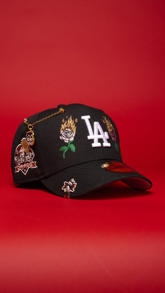 NEW ERA EXCLUSIVE 59FIFTY BLACK LOS ANGELES DODGERS W/ BURNT ROSES + WORLD SERIES CHAMPIONS SIDE PATCH