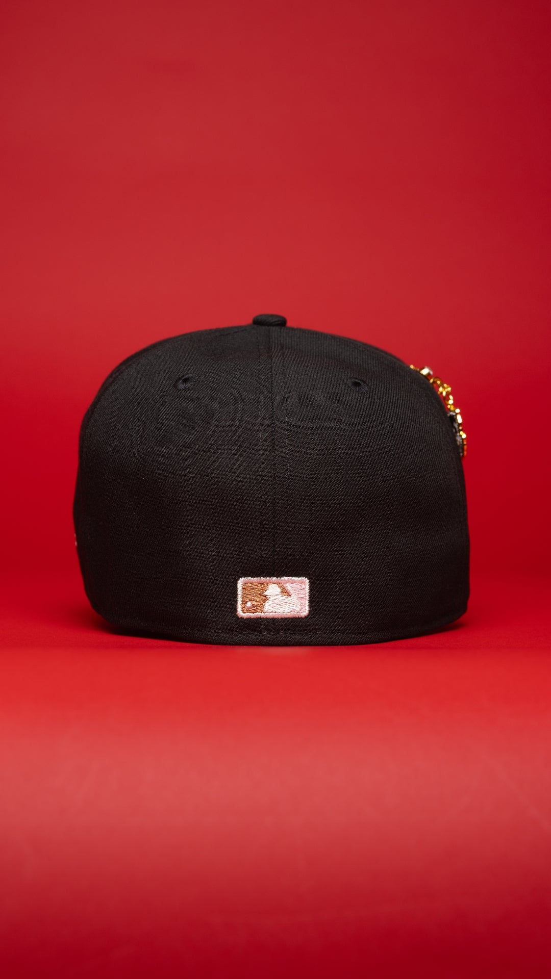 NEW ERA EXCLUSIVE 59FIFTY BLACK LOS ANGELES DODGERS W/ BURNT ROSES + WORLD SERIES CHAMPIONS SIDE PATCH