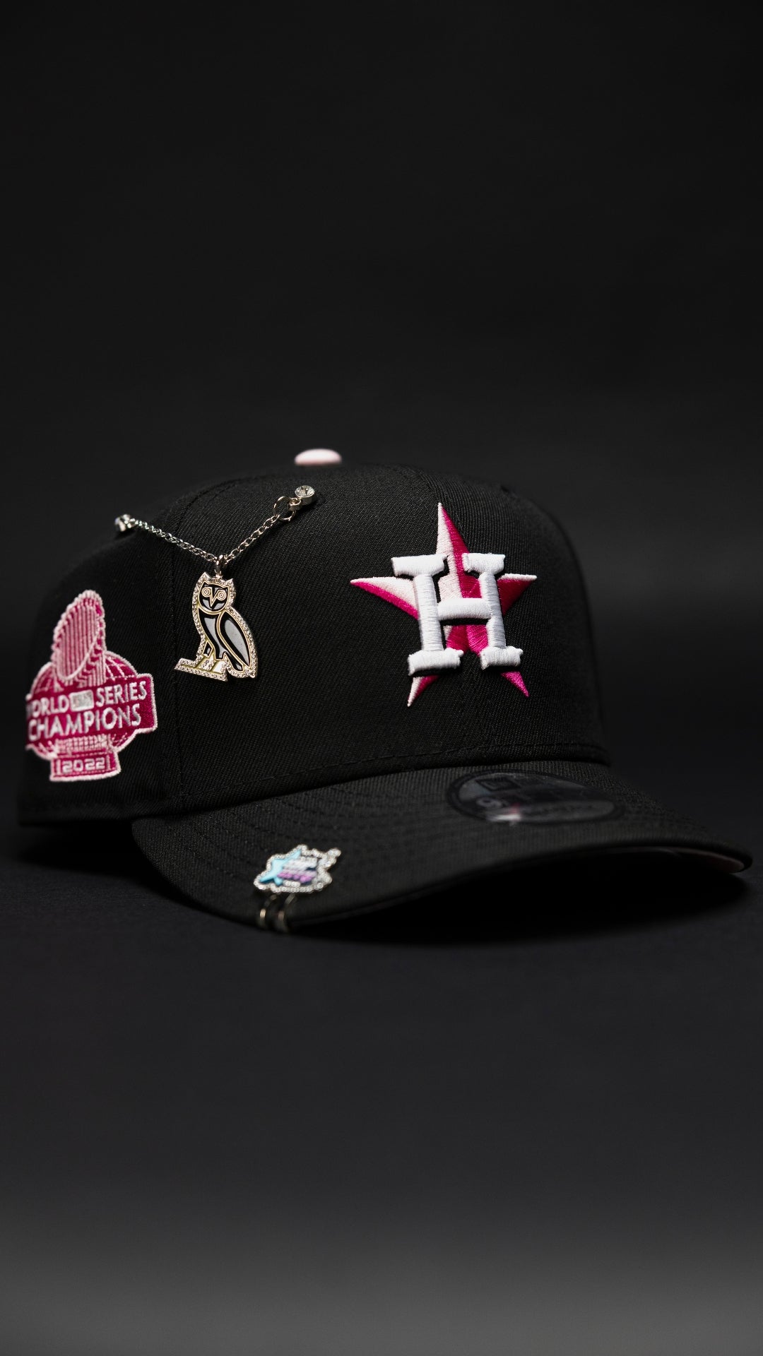 NEW ERA EXCLUSIVE 9FIFTY BLACK HOUSTON ASTROS SNAPBACK W/ WORLD SERIES CHAMPIONS SIDE PATCH
