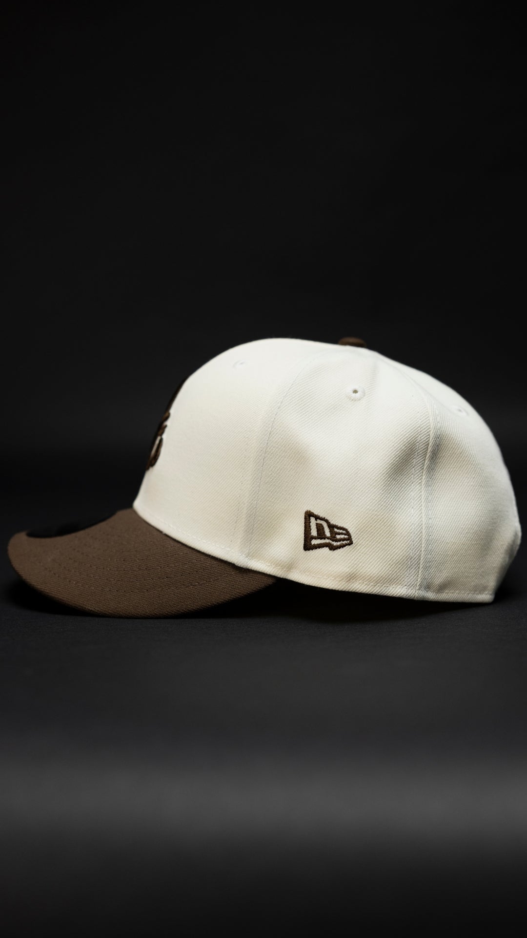 NEW ERA EXCLUSIVE 9FIFTY CHROME/BROWN BALTIMORE ORIOLES SNAPBACK W/ 30TH ANNIVERSARY SIDE PATCH