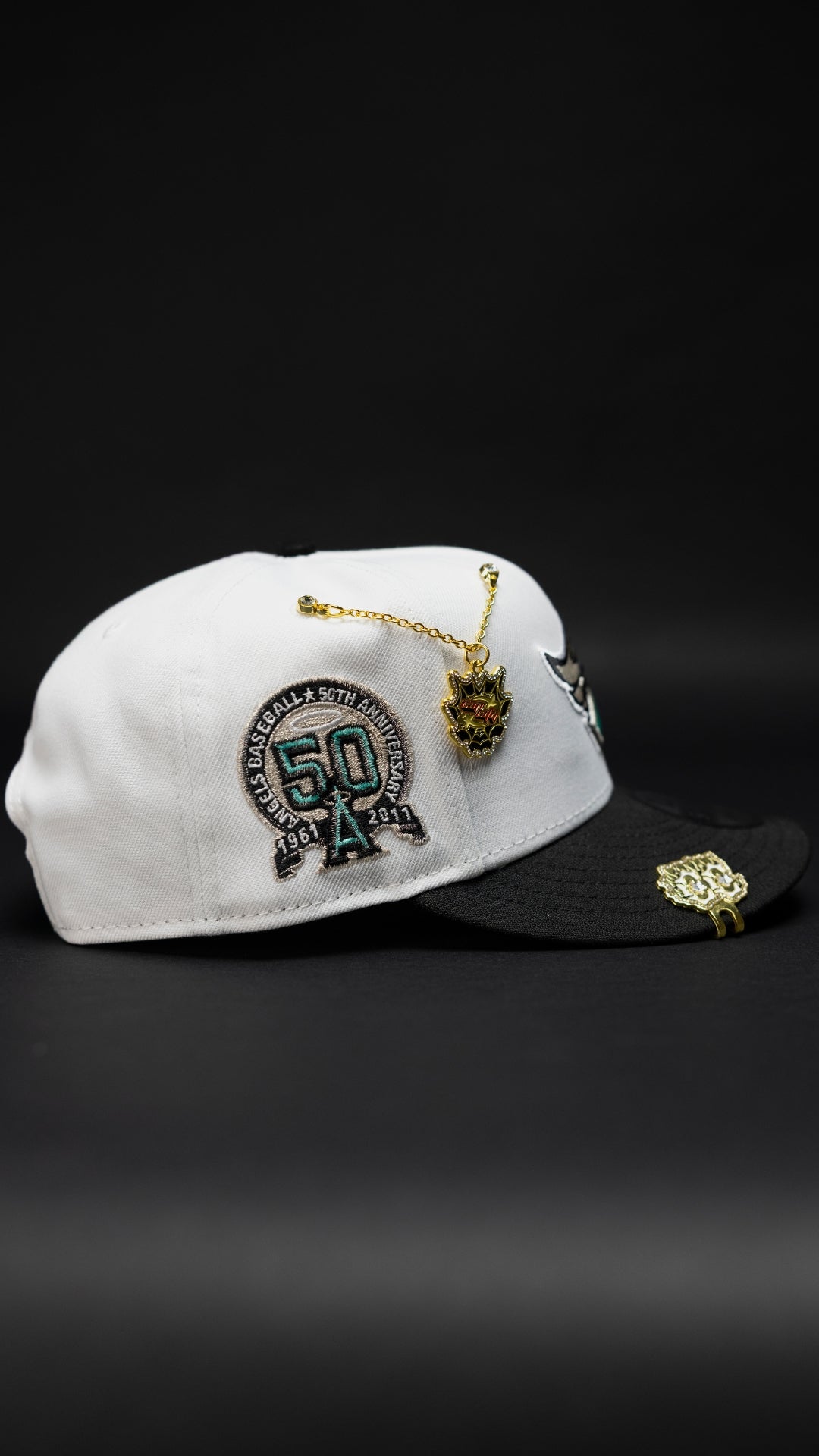 NEW ERA EXCLUSIVE 9FIFTY PEARL WHITE/BLACK ANAHEIM ANGELS SNAPBACK W/ 50TH ANNIVERSARY SIDE PATCH