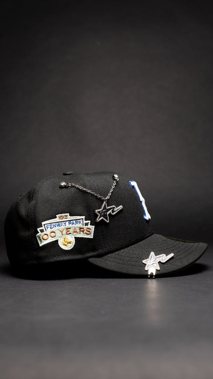 NEW ERA EXCLUSIVE 59FIFTY BLACK BOSTON RED SOX W/ YEARS SIDE PATCH