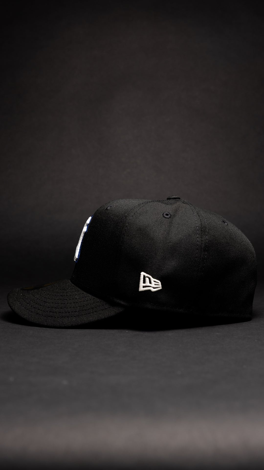 NEW ERA EXCLUSIVE 59FIFTY BLACK NEW YORK YANKEES W/ 100TH SEASON SIDE PATCH