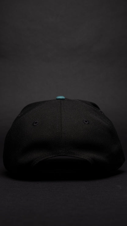 NEW ERA 9FIFTY A-FRAME BLACK/PINE GREEN LOS ANGELES DODGERS SNAPBACK W/ HEART + 40TH ANNIVERSARY SIDE PATCH