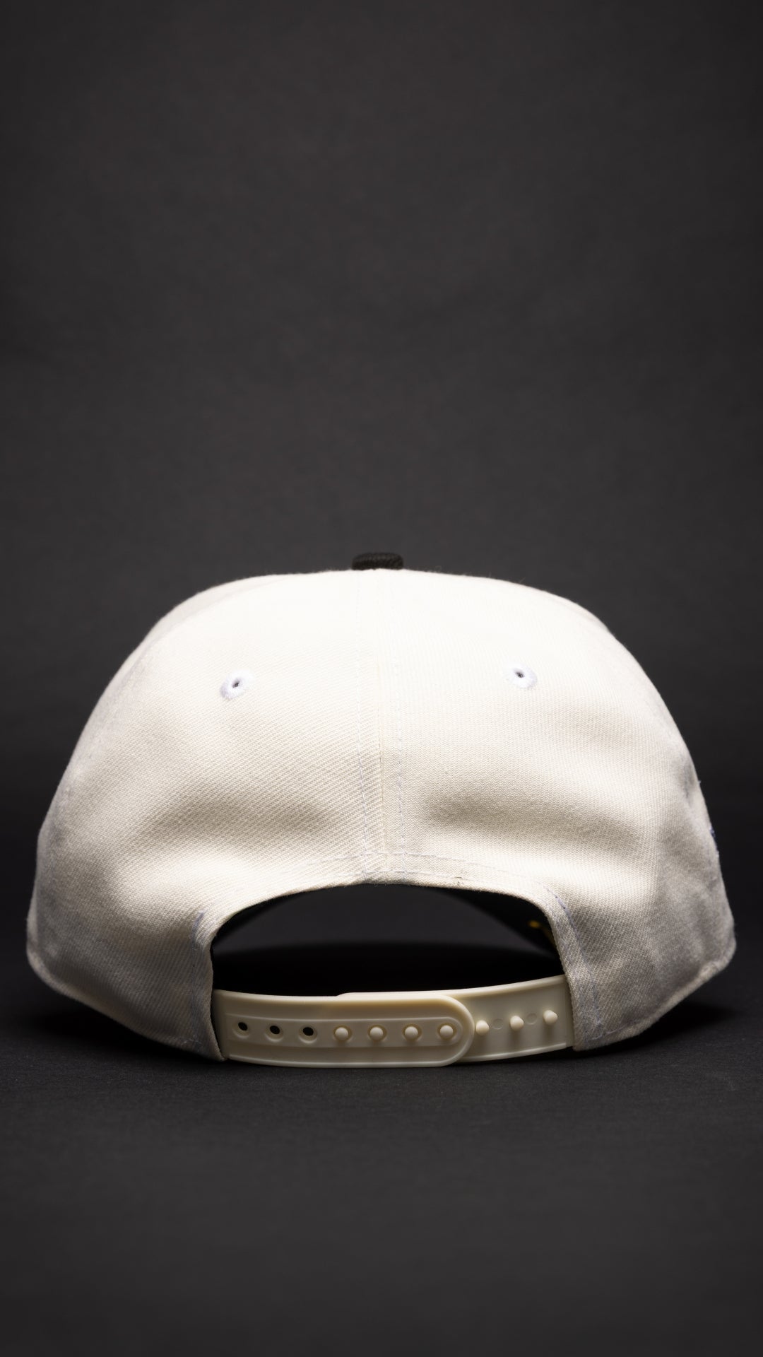 NEW ERA 9FIFTY A-FRAME CHROME/BLACK LOS ANGELES DODGERS SNAPBACK W/ HEART + 50TH ANNIVERSARY SIDE PATCH