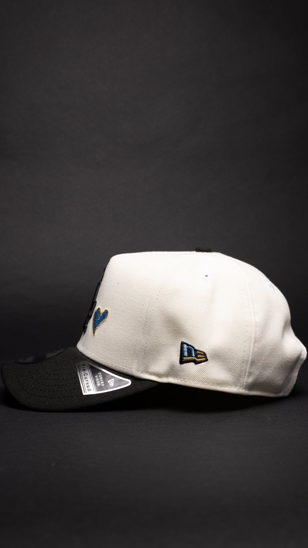 NEW ERA 9FIFTY A-FRAME CHROME/BLACK LOS ANGELES DODGERS SNAPBACK W/ HEART + 50TH ANNIVERSARY SIDE PATCH