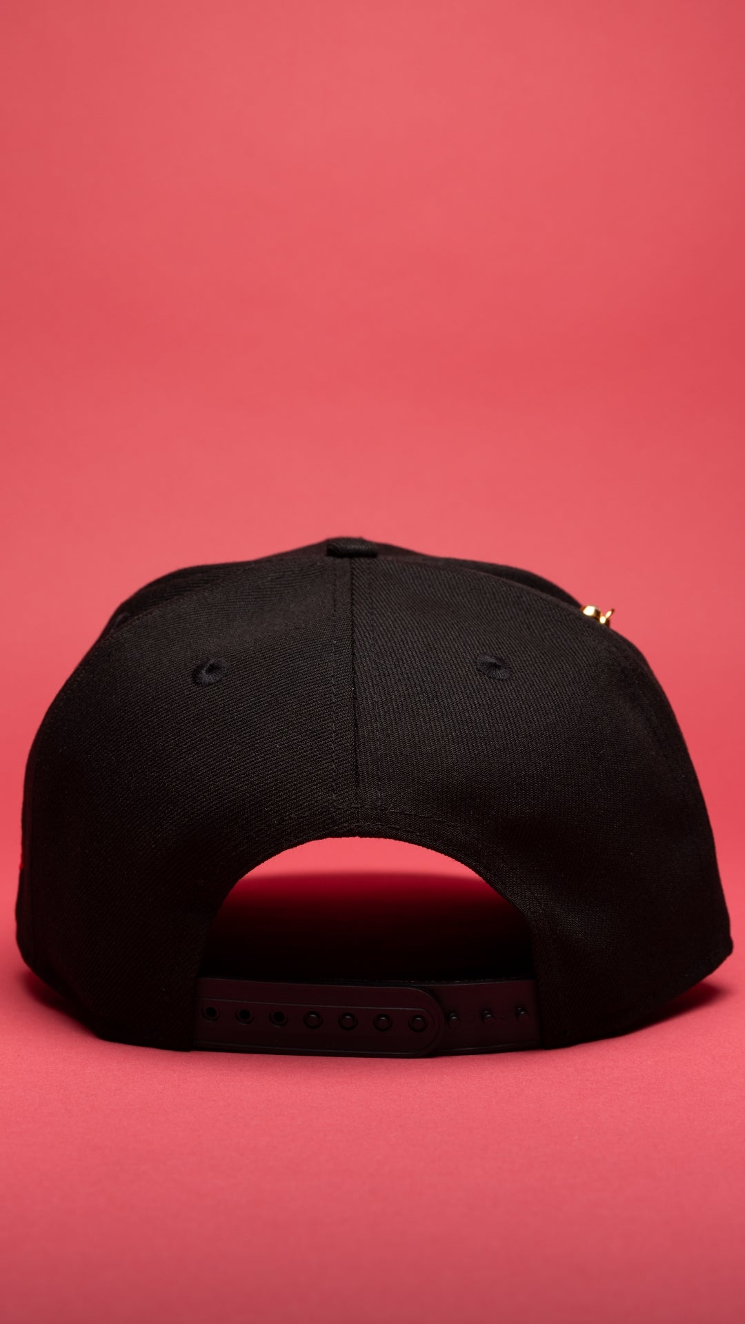NEW ERA EXCLUSIVE 9FIFTY BLACK BALTIMORE ORIOLES SNAPBACK W/ 50TH ANNIVERSARY SIDE PATCH