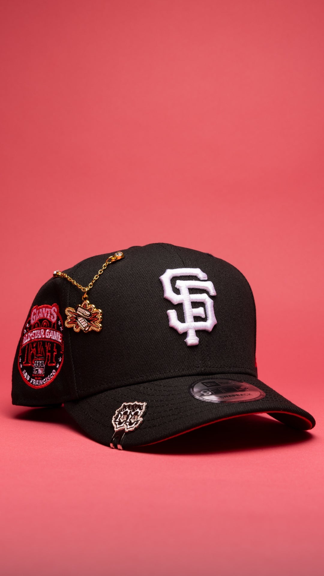 NEW ERA EXCLUSIVE 9FIFTY BLACK SAN FRANCISCO GIANTS SNAPBACK W/ 1984 ALL STAR GAME SIDE PATCH