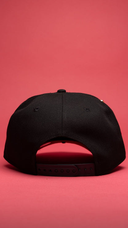 NEW ERA EXCLUSIVE 9FIFTY BLACK NEW YORK YANKEES SNAPBACK W/ 1999 WORLD SERIES SIDE PATCH