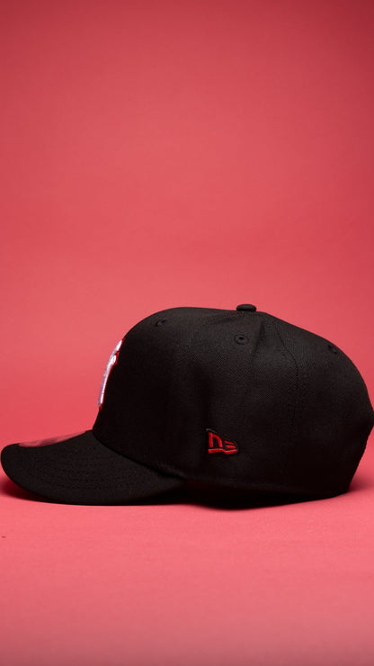 NEW ERA EXCLUSIVE 9FIFTY BLACK NEW YORK YANKEES SNAPBACK W/ 1999 WORLD SERIES SIDE PATCH