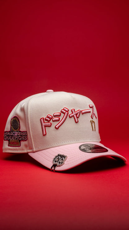 NEW ERA 9FIFTY A-FRAME CHROME/PINK LOS ANGELES DODGERS JAPANESE SCRIPT W/ WORLD SERIES CHAMPIONS SIDE PATCH