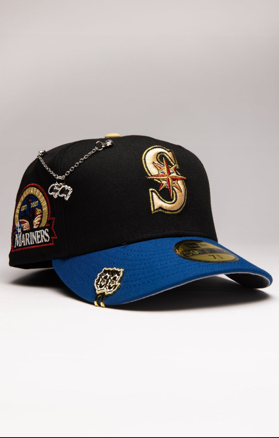 NEW ERA EXCLUSIVE 59FIFTY BLACK/NAVY SEATTLE MARINERS W/ ANNIVERSARY SIDE PATCH