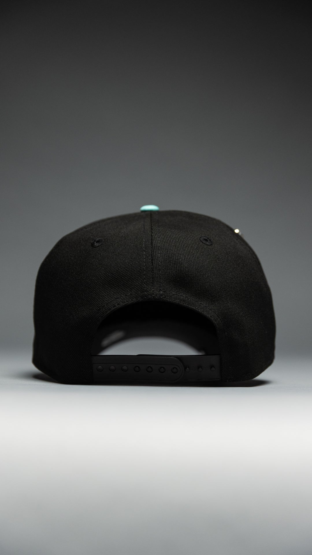 NEW ERA EXCLUSIVE 9FIFTY BLACK/TEAL SAN DIEGO PADRES SNAPBACK W/ 40TH ANNIVERSARY SIDE PATCH