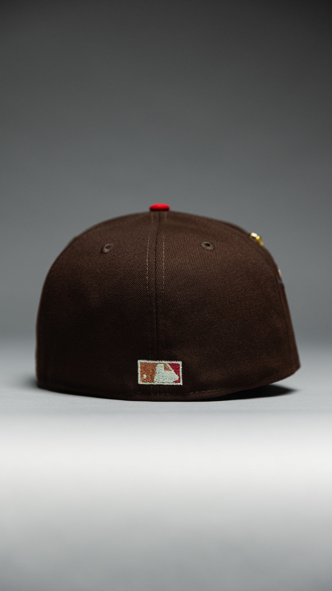 NEW ERA EXCLUSIVE 59FIFTY DARK BROWN/BLACK LOS ANGELES DODGERS "CITY OF ANGELS" W/ SHOHEI OHTANI 50-50 CLUB SIDE PATCH