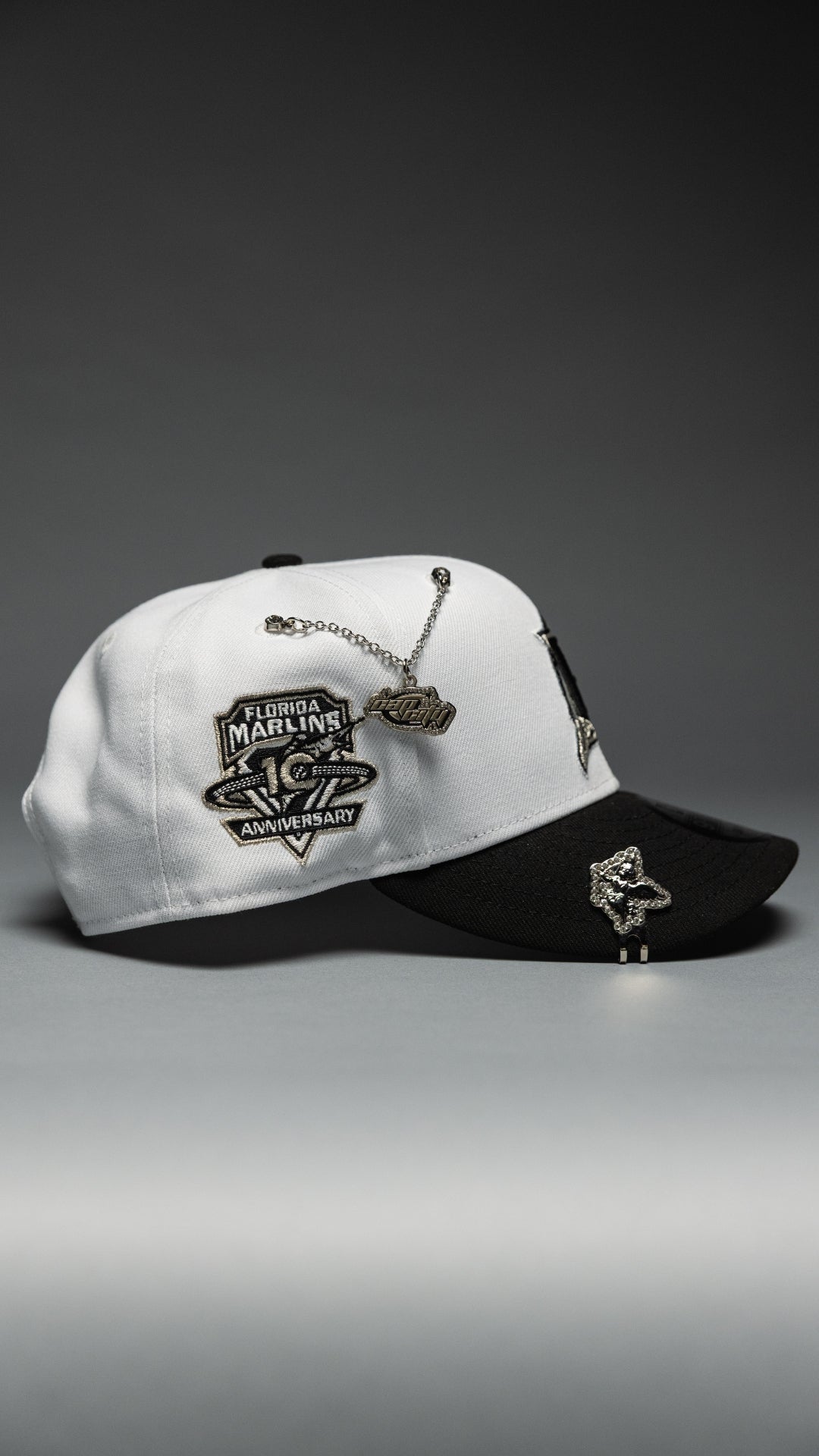 NEW ERA EXCLUSIVE 9FIFTY PEARL WHITE FLORIDA MARLINS SNAPBACK W/ 10TH ANNIVERSARY SIDE PATCH