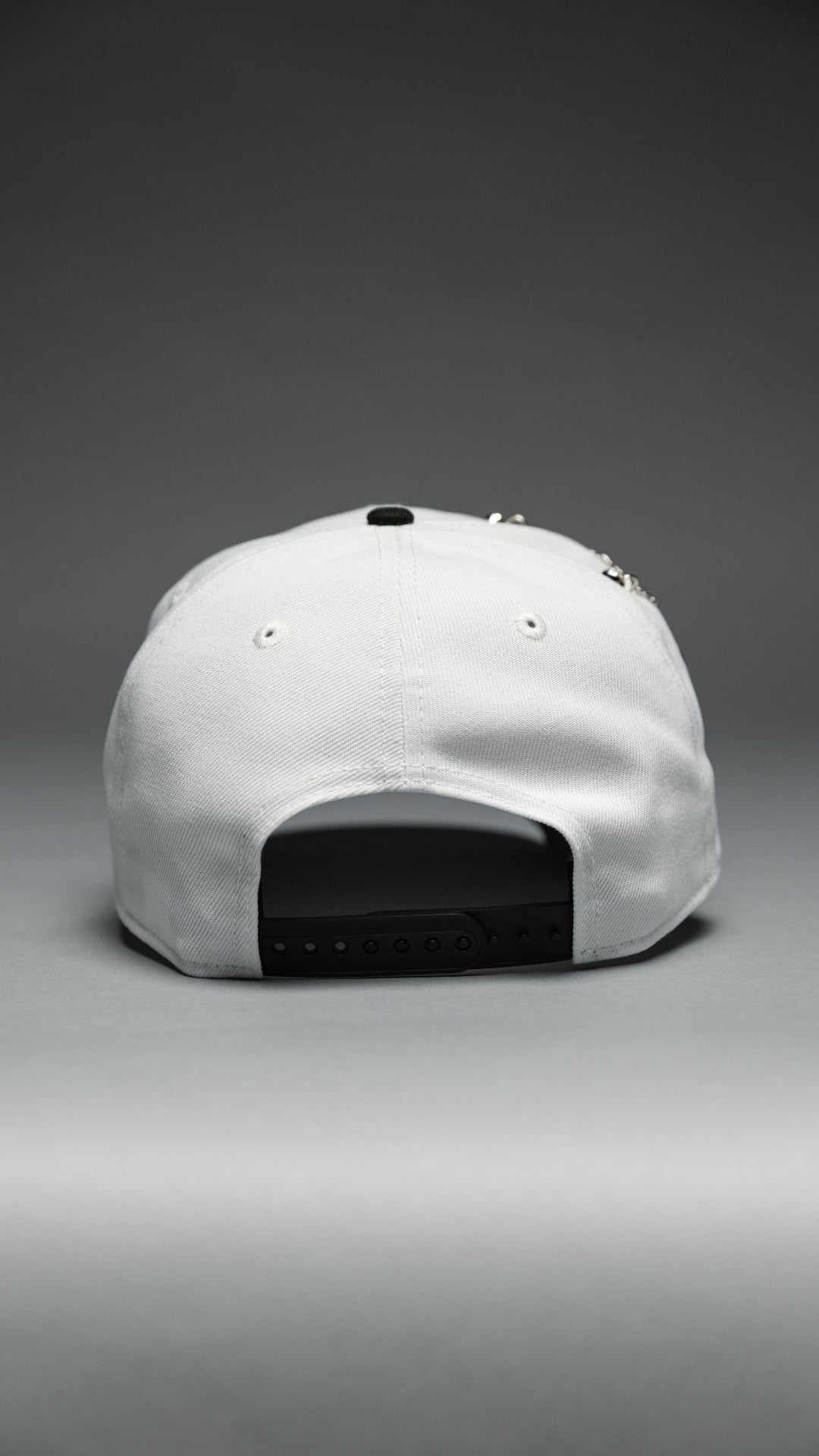 NEW ERA EXCLUSIVE 9FIFTY PEARL WHITE FLORIDA MARLINS SNAPBACK W/ 10TH ANNIVERSARY SIDE PATCH