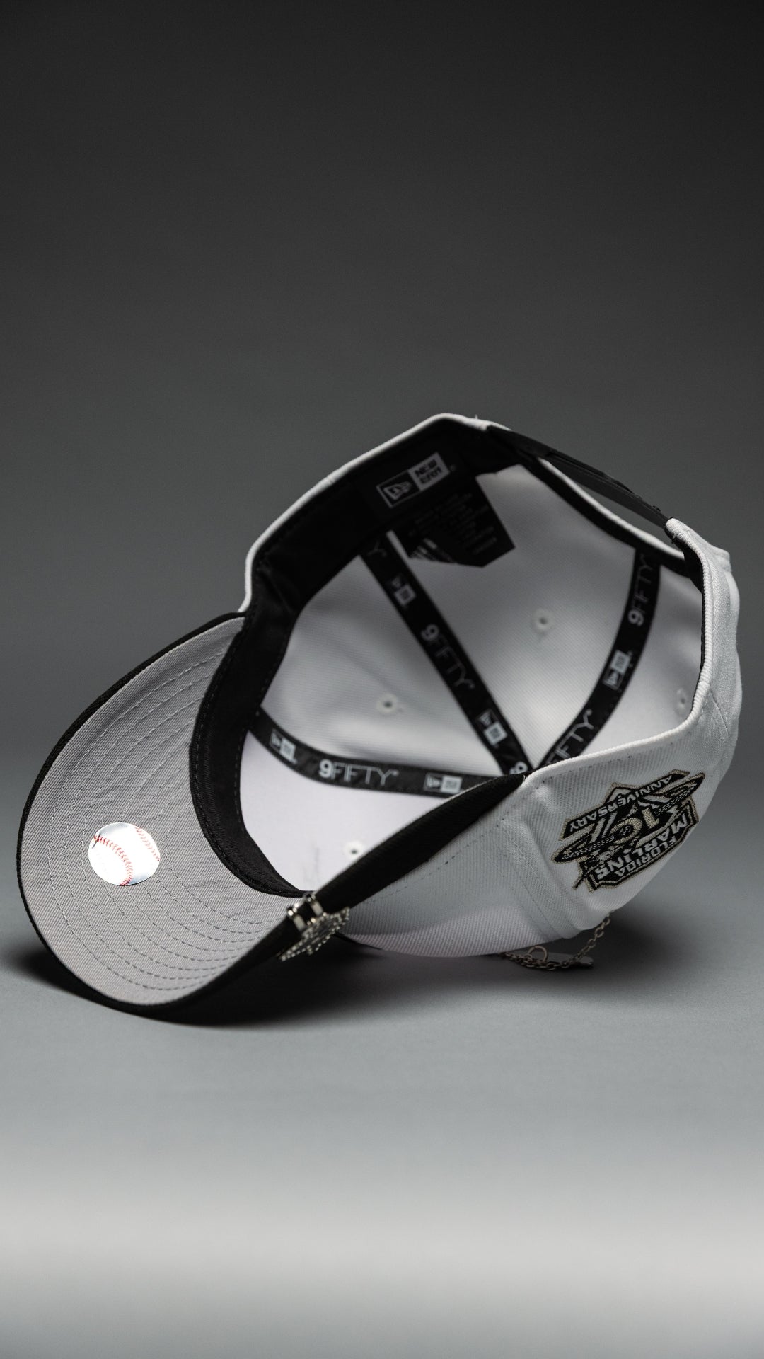NEW ERA EXCLUSIVE 9FIFTY PEARL WHITE FLORIDA MARLINS SNAPBACK W/ 10TH ANNIVERSARY SIDE PATCH