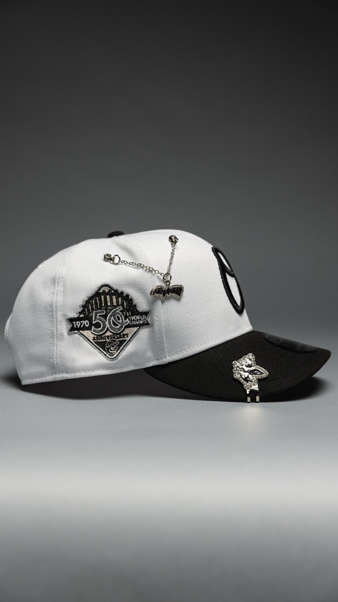 NEW ERA EXCLUSIVE 9FIFTY PEARL WHITE BALTIMORE ORIOLES SNAPBACK W/ 50TH ANNIVERSARY SIDE PATCH