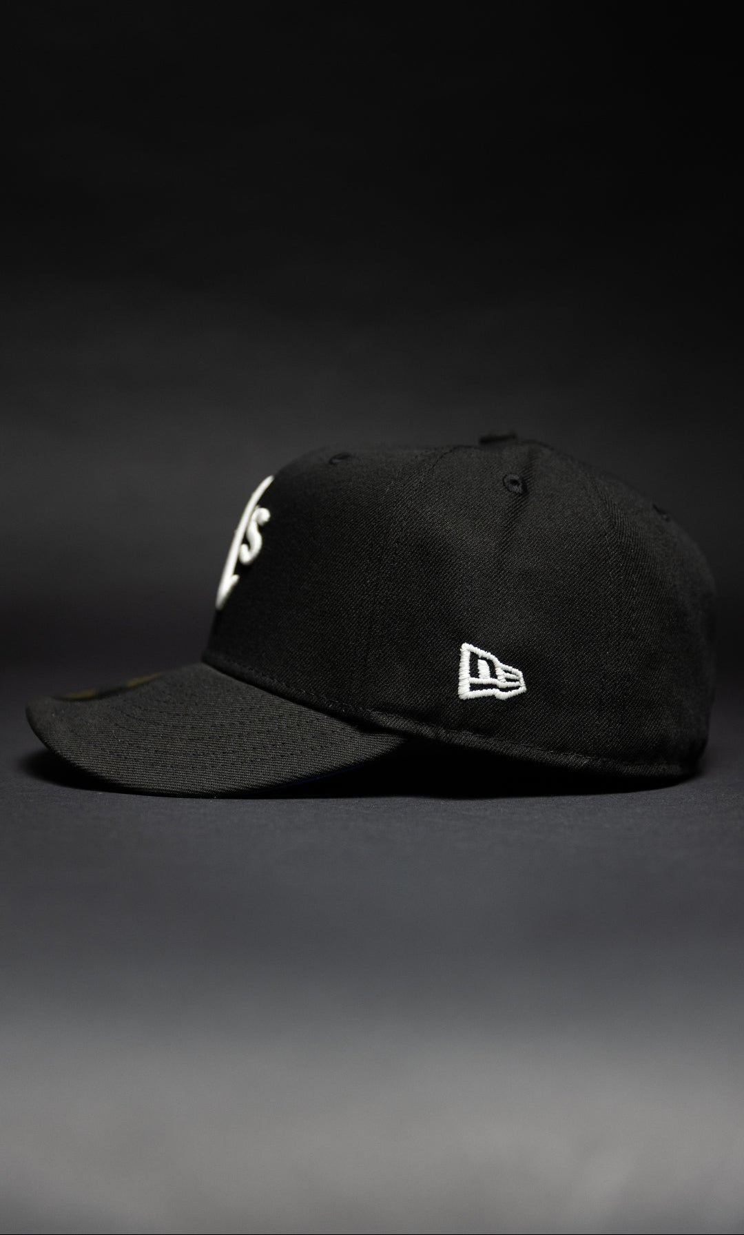 NEW ERA EXCLUSIVE 59FIFTY BLACK OAKLAND ATHLETICS W/ 25TH ANNIVERSARY SIDE PATCH