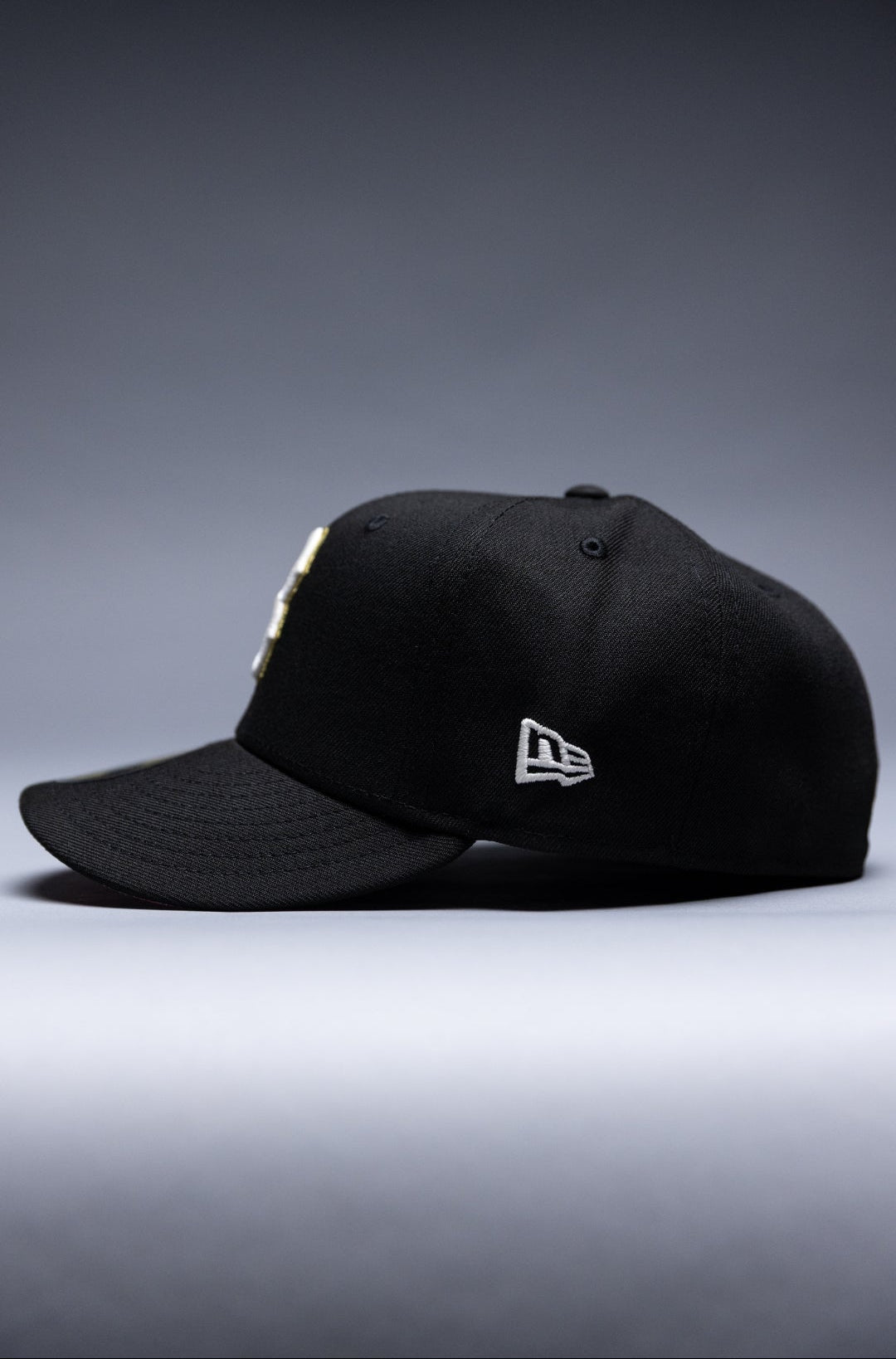NEW ERA EXCLUSIVE 59FIFTY BLACK BOSTON RED SOX W/ WORLD SERIES SIDE PATCH