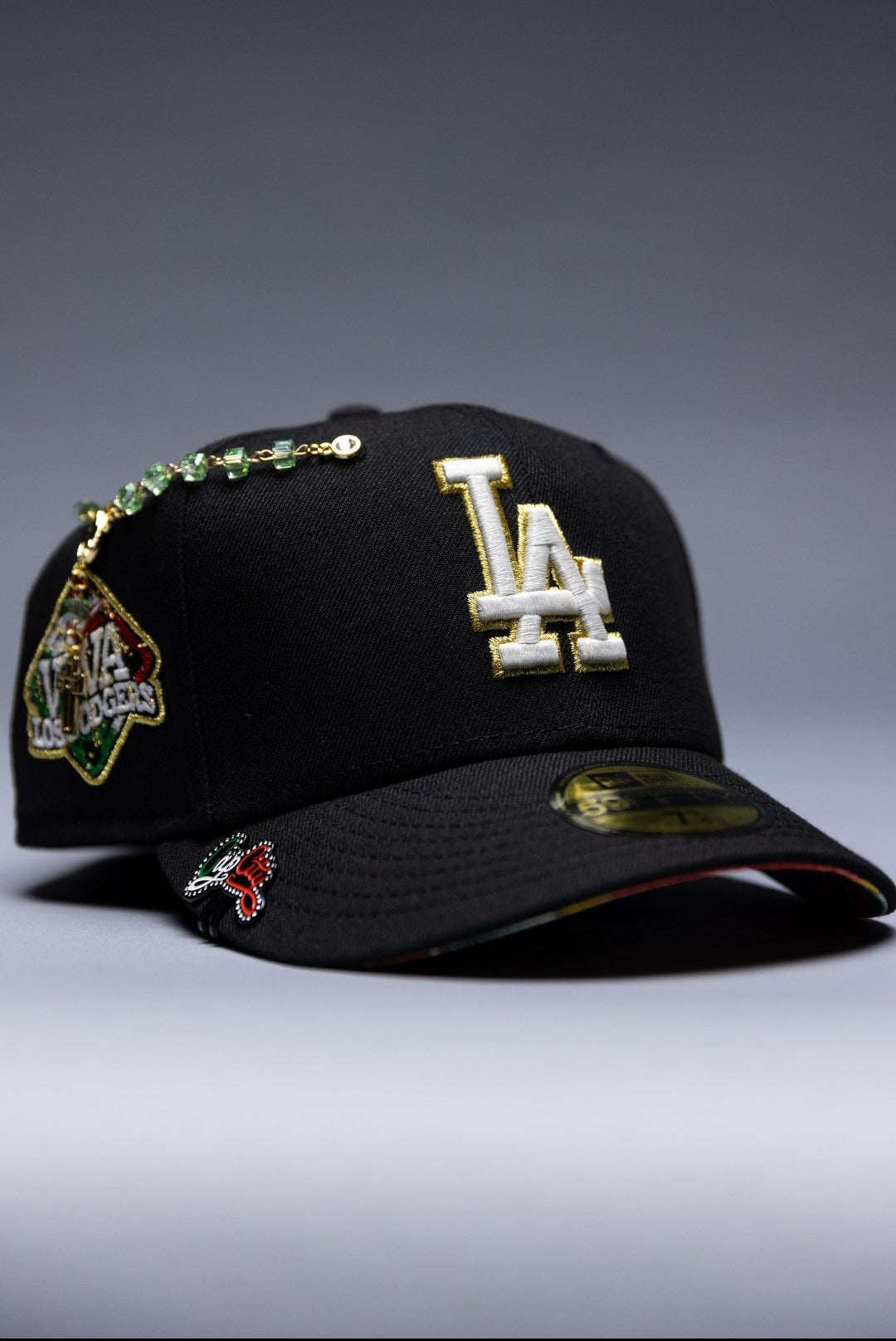 NEW ERA EXCLUSIVE 59FIFTY BLACK LOS ANGELES DODGERS W/ "VIVA LOS DODGERS" SIDE PATCH