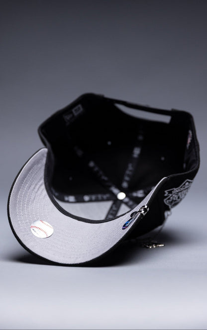 NEW ERA EXCLUSIVE 9FIFTY BLACK LOS ANGELES DODGERS SNAPBACK W/ 2024 WORLD SERIES CHAMPIONS SIDE PATCH