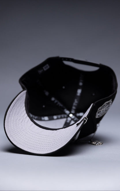 NEW ERA EXCLUSIVE 9FIFTY BLACK LOS ANGELES KINGS SCRIPT SNAPBACK W/ STADIUM SIDE PATCH