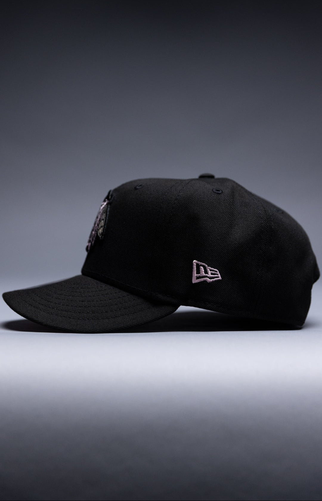 NEW ERA EXCLUSIVE 9FIFTY BLACK CHICAGO BLACKHAWKS SNAPBACK W/ ALL STAR GAME SIDE PATCH