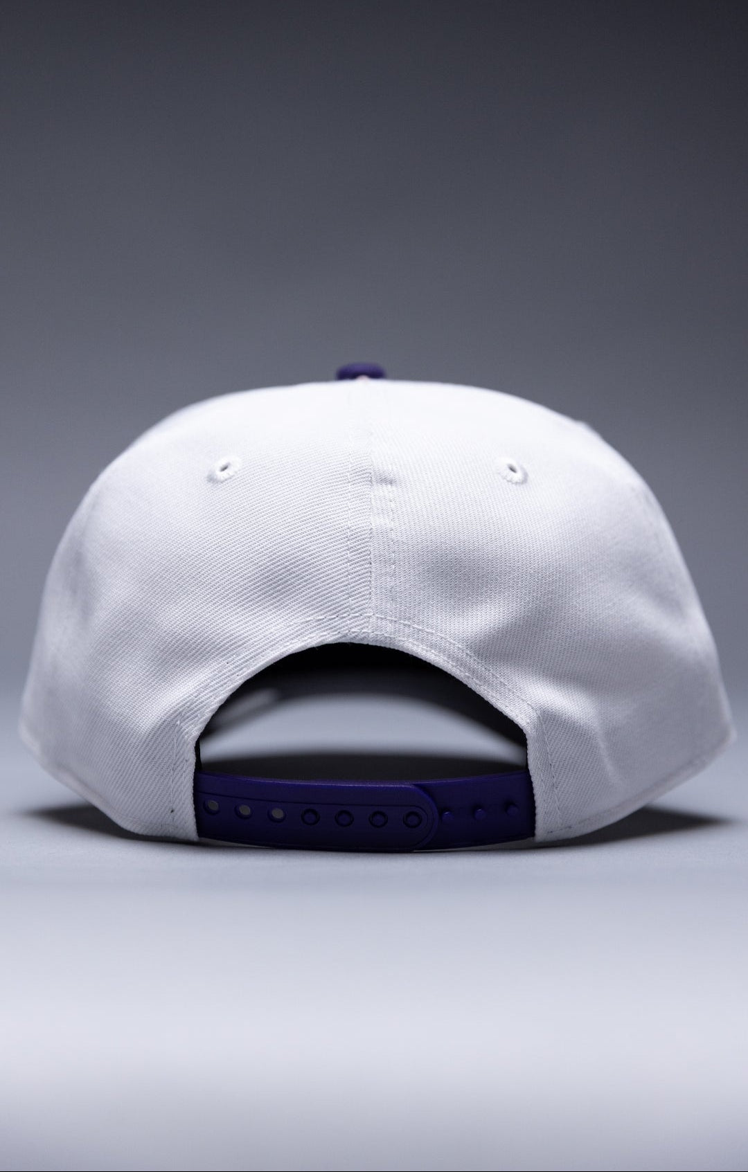 NEW ERA 9FIFTY A-FRAME PEARL WHITE ARIZONA DIAMONDBACKS SNAPBACK W/ 2001 WORLD SERIES SIDE PATCH