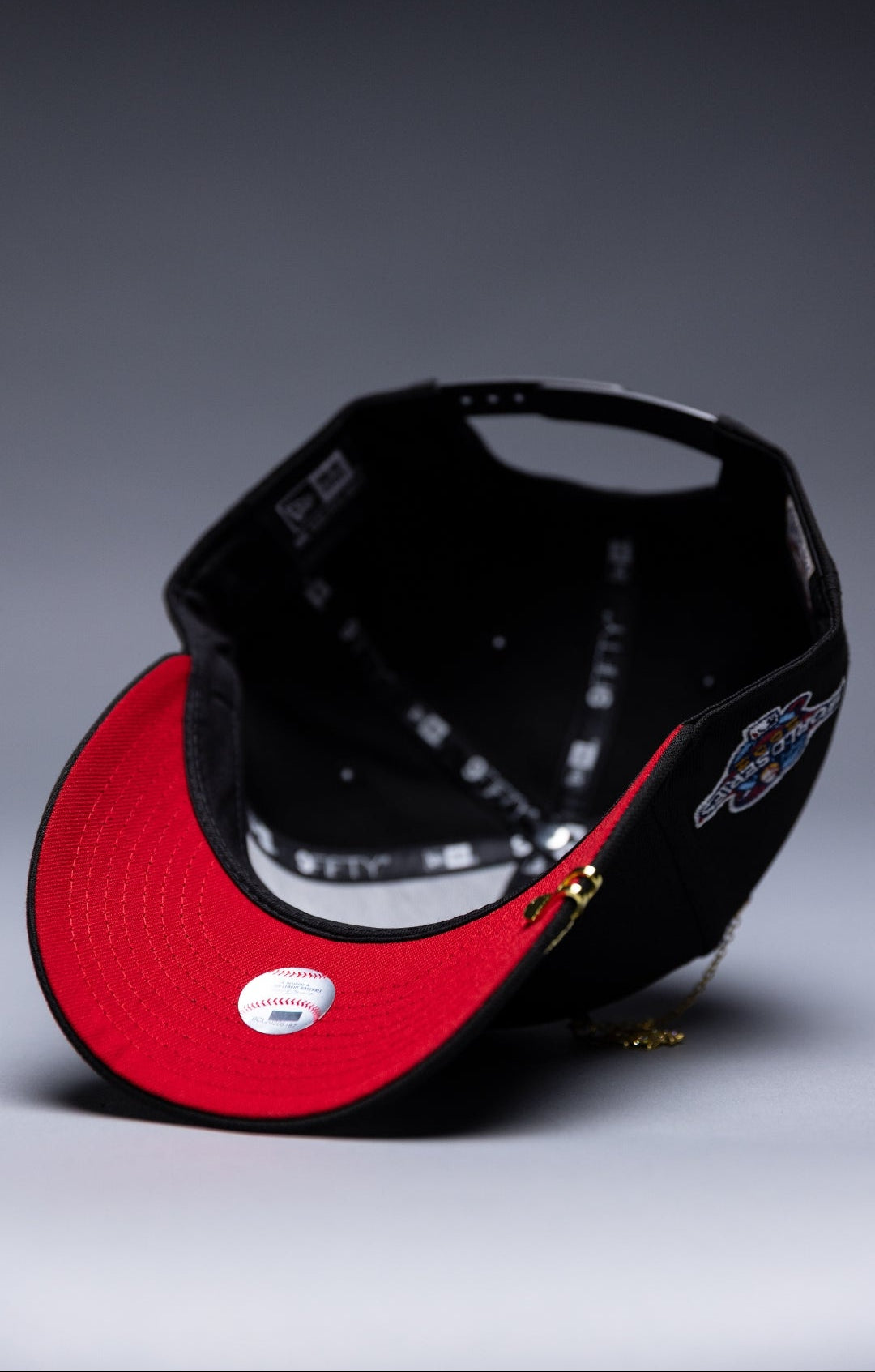 NEW ERA EXCLUSIVE 9FIFTY BLACKED OUT ANAHEIM ANGELS SNAPBACK W/ WORLD SERIES SIDE PATCH